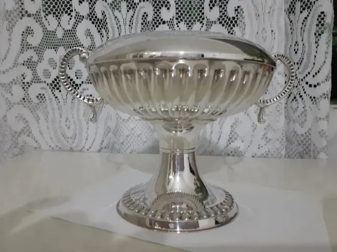 BOMBONIERE BANHO DE PRATA ÁUREA 90. DÉCADA DE 80.