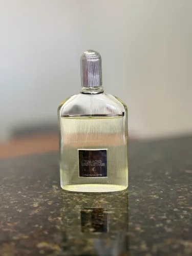 Perfume tom Ford grey vetiver edt