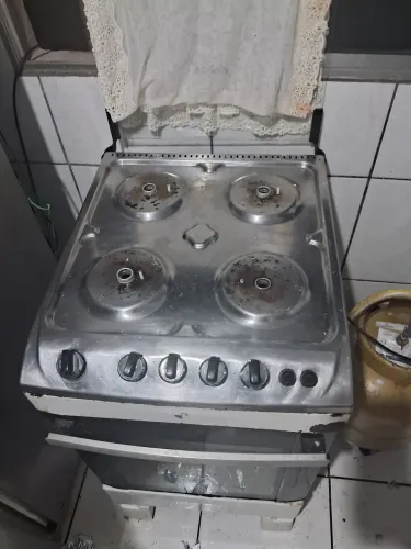 Vendo Fogão Usado!!