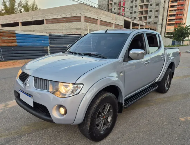 Mitsubishi L200 Triton HPE 3.5 CD V6 24V Flex Aut. 2010