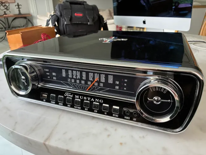 ION Audio Mustang LP - Vitrola / Toca-Discos Bluetooth