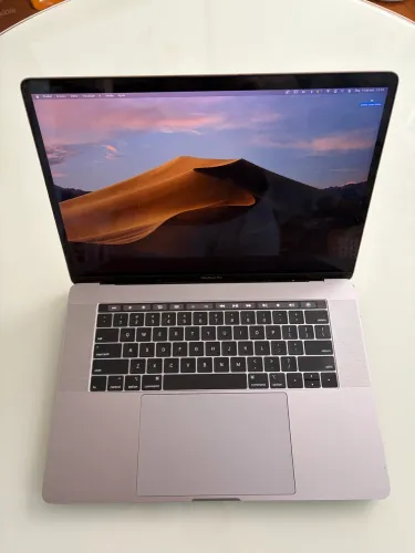macbook pro touch bar 2018