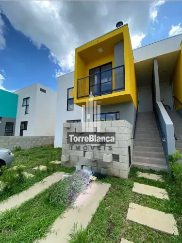 Apartamento com Sacada e Churrasqueira  2 Quartos e Vaga de Estacionamento