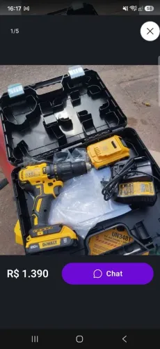 Vende-se essa furadeira e parafuzadeira.