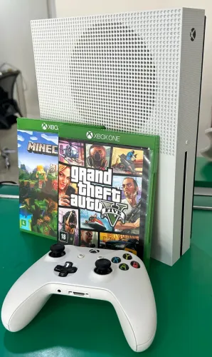 Xbox One s 1tb semi novo