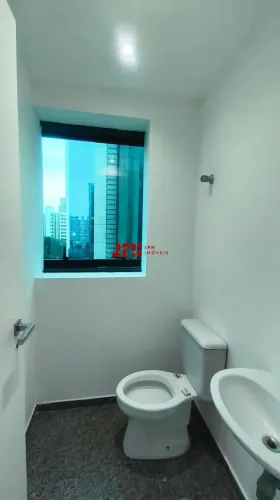 Sala comercial na Berrini - 188m², 05 banheiros, 04 vagas