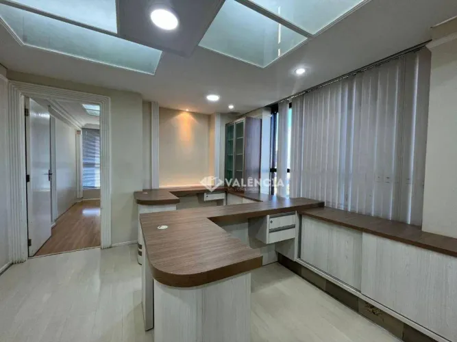 Sala comercial Mobiliada com 45m² No Edifício Centro Executivo Paraná para Locação Por R$1