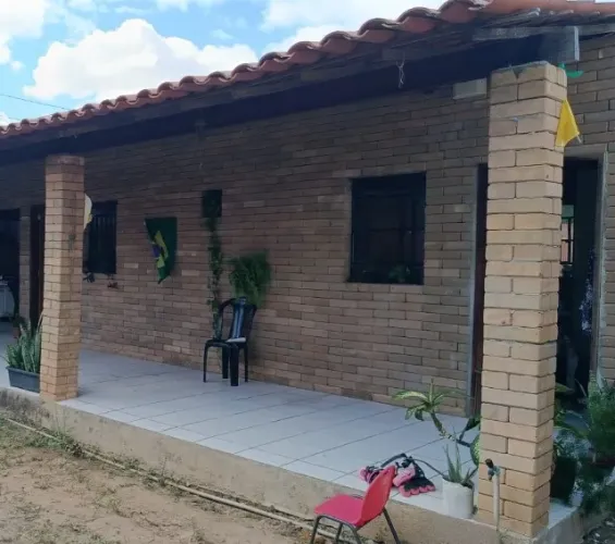 Casa em Delmiro Gouveia 4 quartos