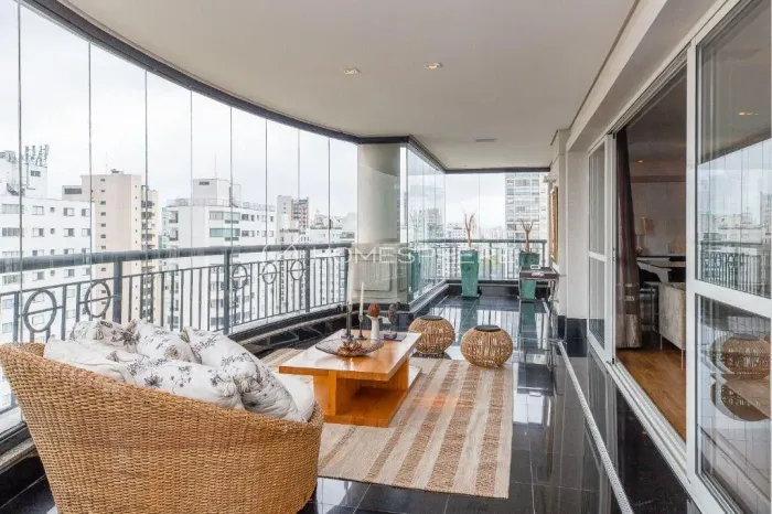 Moema La Roche Alameda dos Tupiniquins. Apartamento à venda em Moema, andar alto, 4 suítes