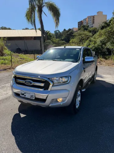 Ford Ranger XLT 2.5 16V 4X2 CD Flex 2017