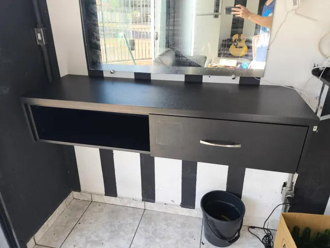 Bancada Profissional para Barbearia - Grande e Resistente