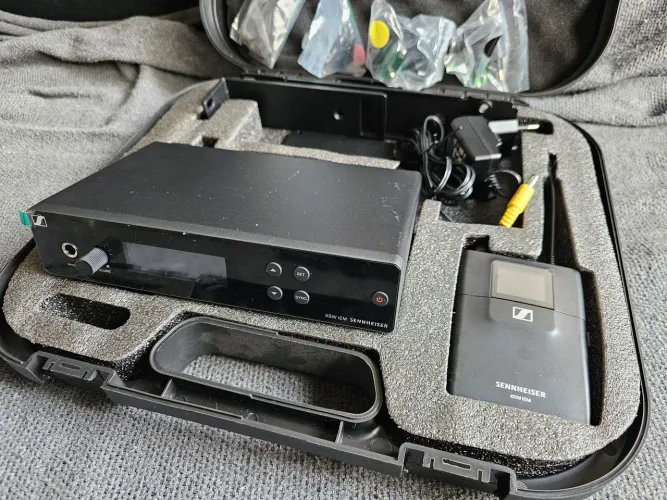Transmissor Sennheiser XSW IEM Monitor In Ear