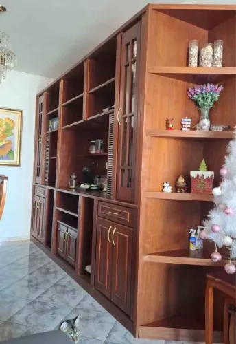 Estante mogno 