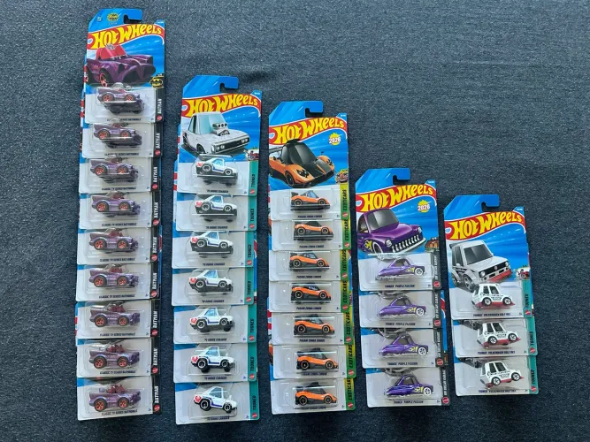 Hot wheels lote tooned 30 miniaturas 14 reais cada