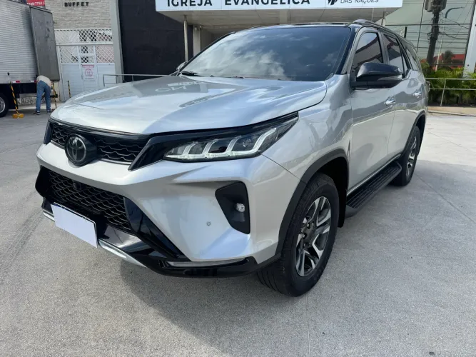 Toyota Hilux SW4 Diamond 2.8 TB 4X4 Die. Aut. 2022