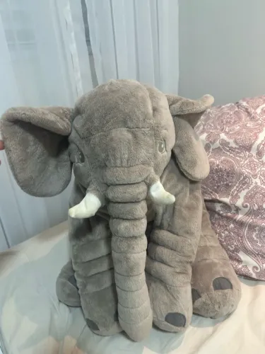 Travesseiro elefante de pelúcia