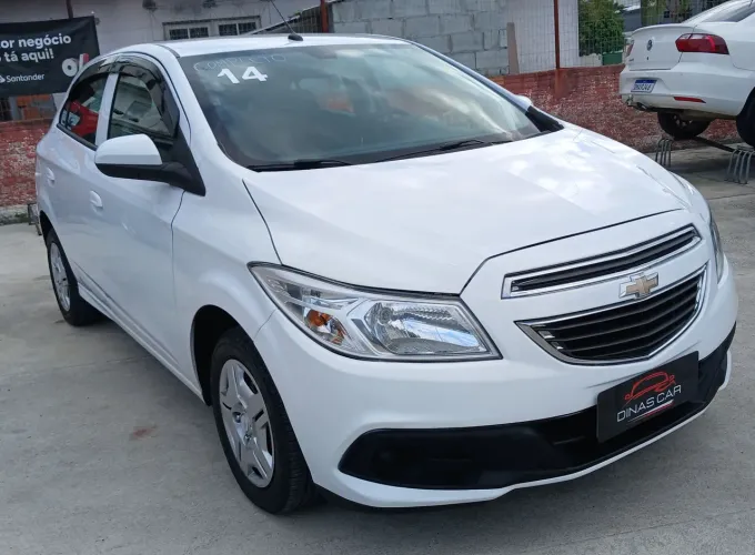 Chevrolet Onix Hatch LT 1.0 8V Flex Power Mec. 4P 2014