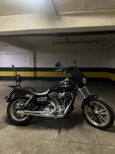 Harley Davidson Dyna Super Glide Custom - FXDC/Stg1