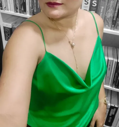 Blusas de alcinhas e croppeds