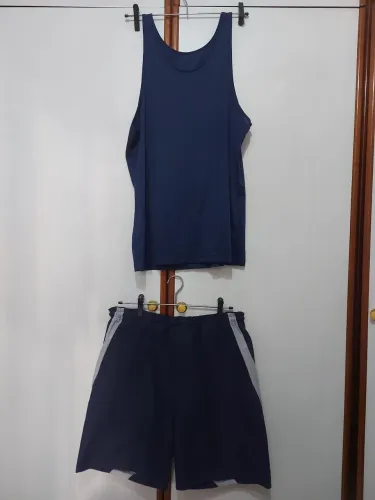 Conjunto Ginástica: camiseta C&A + short Airways