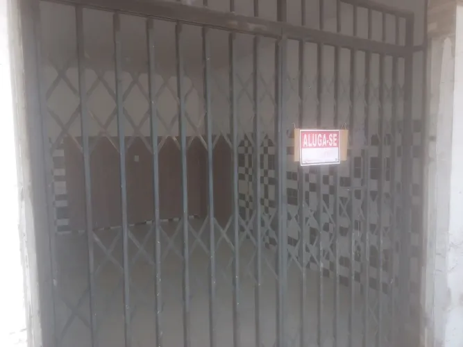 Ponto Comercial Loja Com Banheiro Na Av Principal Bairro Santa Maria Com Frente O Fórum ?