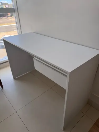 Mesa para consultório ou escritório