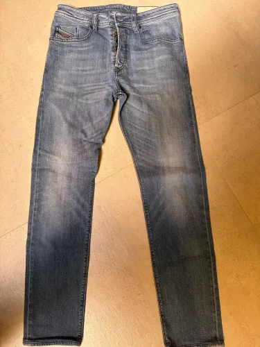 Calça Diesel, tamanho 38 (31W 32 L), modelo BUSTER.