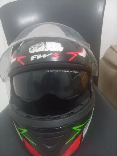 Capacete FW3 GTX com Óculos Interno