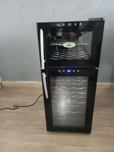Adega Climatizada Minea 18 Garrafas - R$ 500