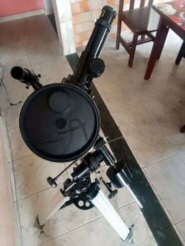 ? Telescópio Astronômico 114/900mm com Montagem Equatorial