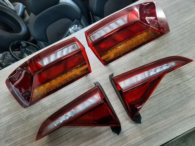 Lanterna Jetta Gli 