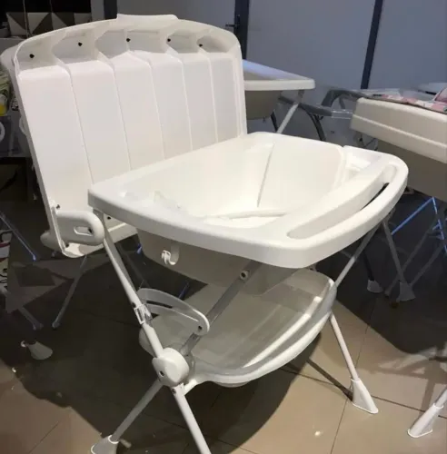 Banheira de bebê com trocador e surporte