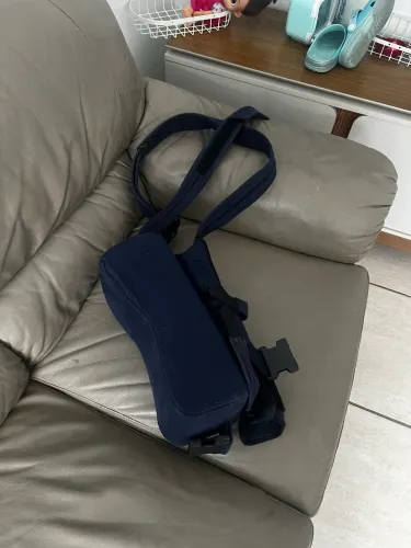 Vendo tipoia americana por 100 reias.