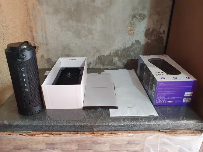 Tronsmart T7 com subwoofer com defeito