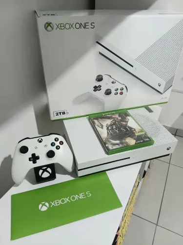 Xbox one s 2TB. Garantia 3 meses aqui na LOJA FABGAMES 