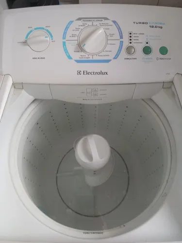 Máquina de lavar Electrolux 12kg