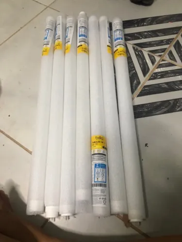 2x Tomada Dupla 20A Fame + 2x Tubular T8 60cm Brilia = R$ 65
