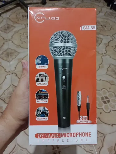 Microfone com fio (Favor ler o anúncio)