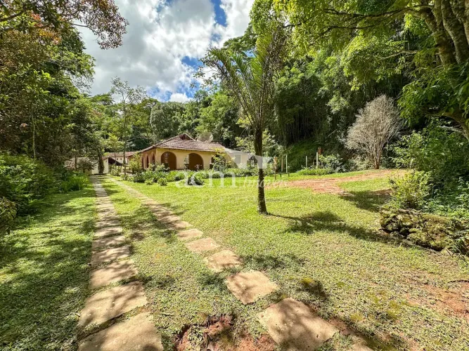 Oportunidade! Sítio de 20.000 m² com fácil acesso