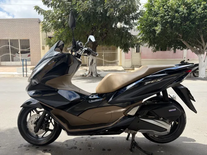 Honda PCX dlx 2025 160