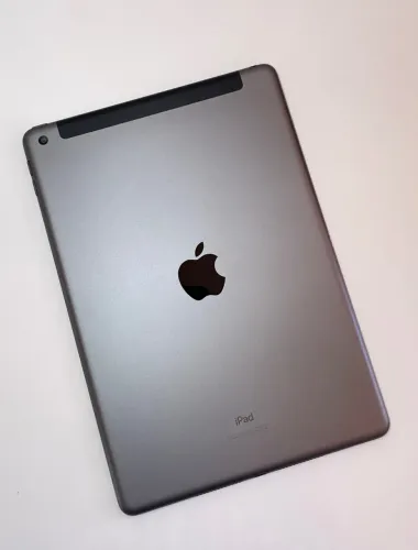 iPad 8ª geração - 128GB | Impecável