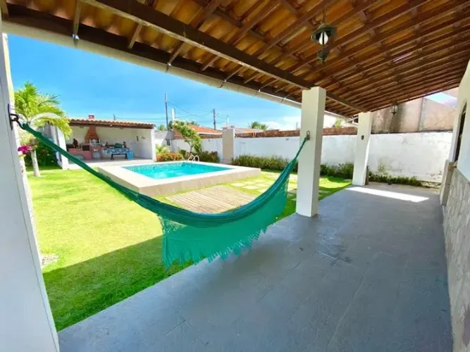 Casa com 3/4 com piscina no Condominio Canto de Arembepe- Litoral
