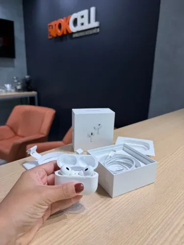 Fone Airpods Pro 2 USBC Garantia Apple Bem Conservado Todo Original