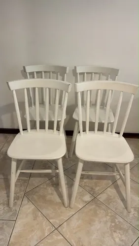 4 CADEIRAS DE JANTAR SKAND TOK&STOCK (cor: Branco)