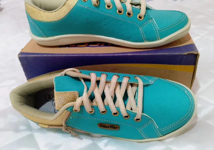 Tênis feminino calciflex verde água 37