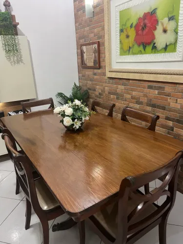 Mesa 1.85cm x 1:00m com 6 cadeiras em madeira maciça