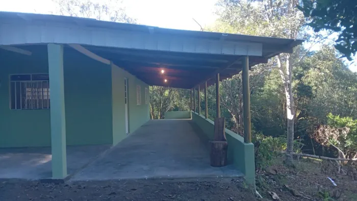 Linda Chácara casa reformada
