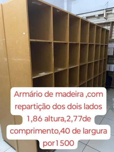 Armário com repartição para lojista
