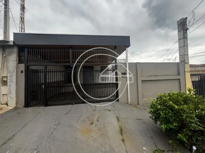 VENDE-SE Residência NO PALMITAL - MARÍLIA/SP
