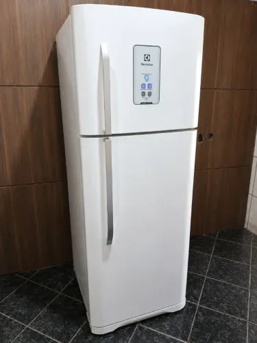 ? Geladeira Electrolux Duplex Frost Free - Branca